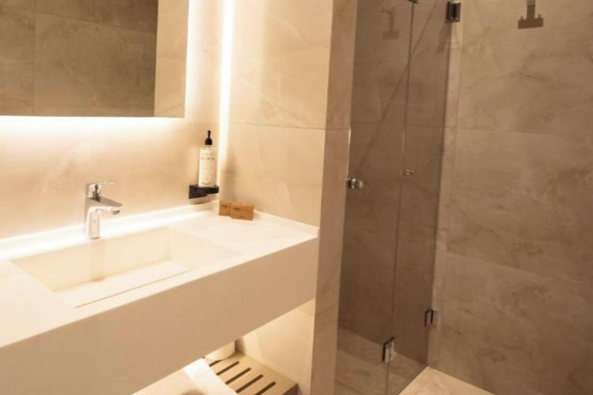 Bathroom | Hair dryer, bidet