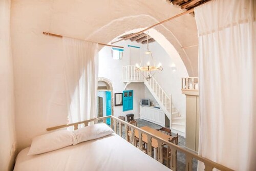 VILLA CASTRO -  c.15th century  TRADITIONAL AEGEAN HOUSE in  Koskinou /  Rhodes