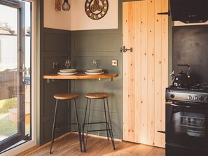 Private kitchen - Cedar Lodge -UK44425 (Sea, near Ilminster)