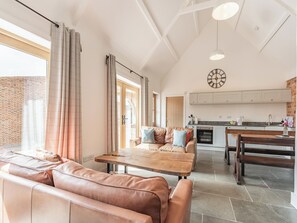 TV - The Red Rooster - UK44440 (Arlingham, near Frampton-on-Severn)
