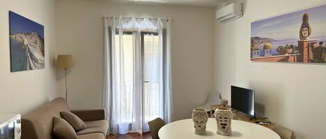 Appartamento Verde | Aire de séjour | Téléviseur connecté, Netflix, films en primeur, films payants