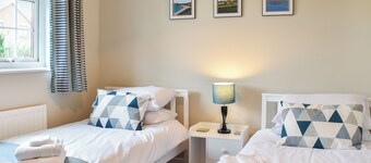 2 bedroom accommodation in Crawcrook, near Ryton