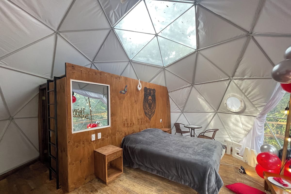 Comfort Room, Balcony, Hill View | 1 bedroom, bed sheets
