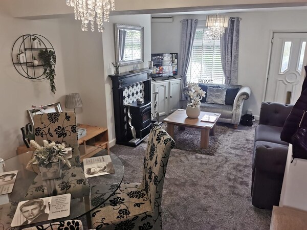 2-bed House In Macclesfield Cheshire - Macclesfield, UK