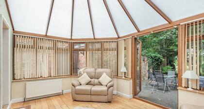 4 Schlafzimmer Unterkunft in Coningsby, near Lincoln