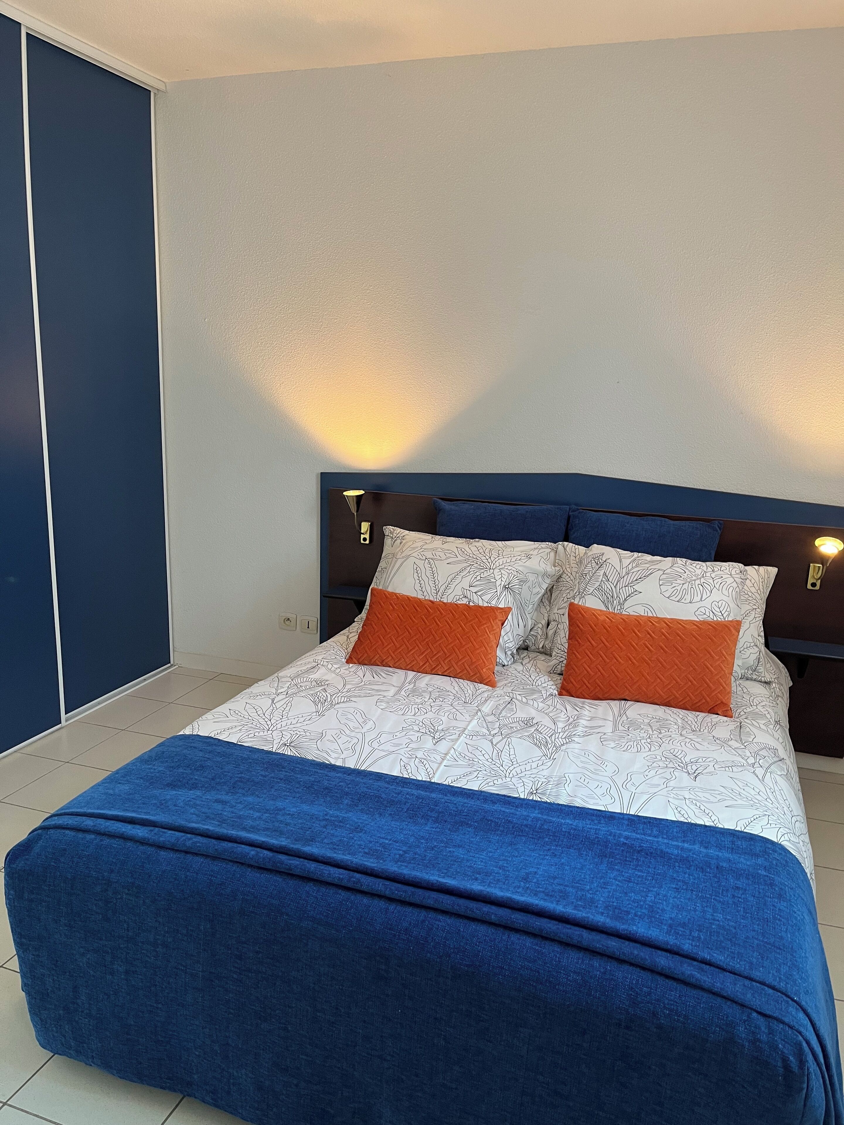 3 間睡房、熨斗/熨衫板、可攜式嬰兒床、免費 Wi-Fi