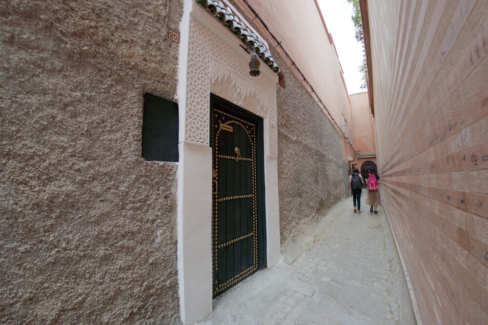Hostel BE 20