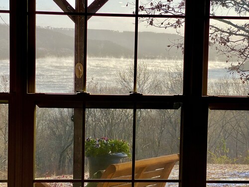 Secluded house with spectacular views!