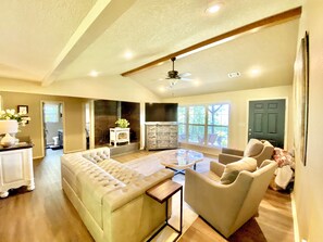 TV connectée, cheminée