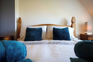 1 chambre, fer et planche Ă repasser, Wi-Fi gratuit, draps fournis