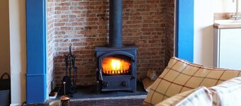 Welcome to our charming holiday cottage with breathtaking views of Whitby Abbey