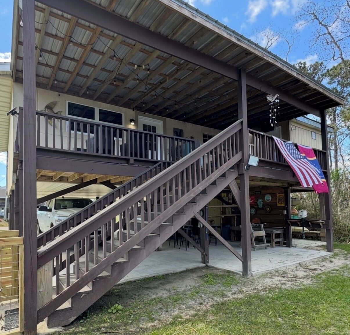 Front on house- canal side