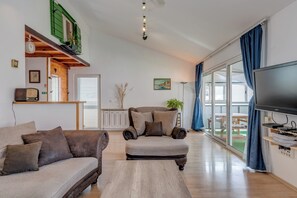 Apartment | Living area - Spacious Apartment w Three Balconies and Parking (Split)