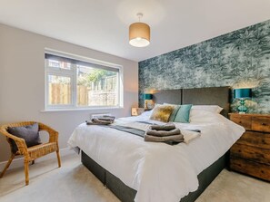 8 soverom, skrivebord, strykejern/-brett og wi-fi (inkludert)