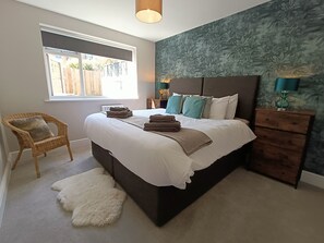 3 Schlafzimmer, Bügeleisen/Bügelbrett, WLAN, Bettwäsche