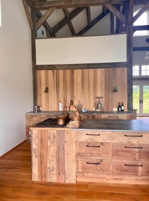 Forno, piano cottura, lavastoviglie