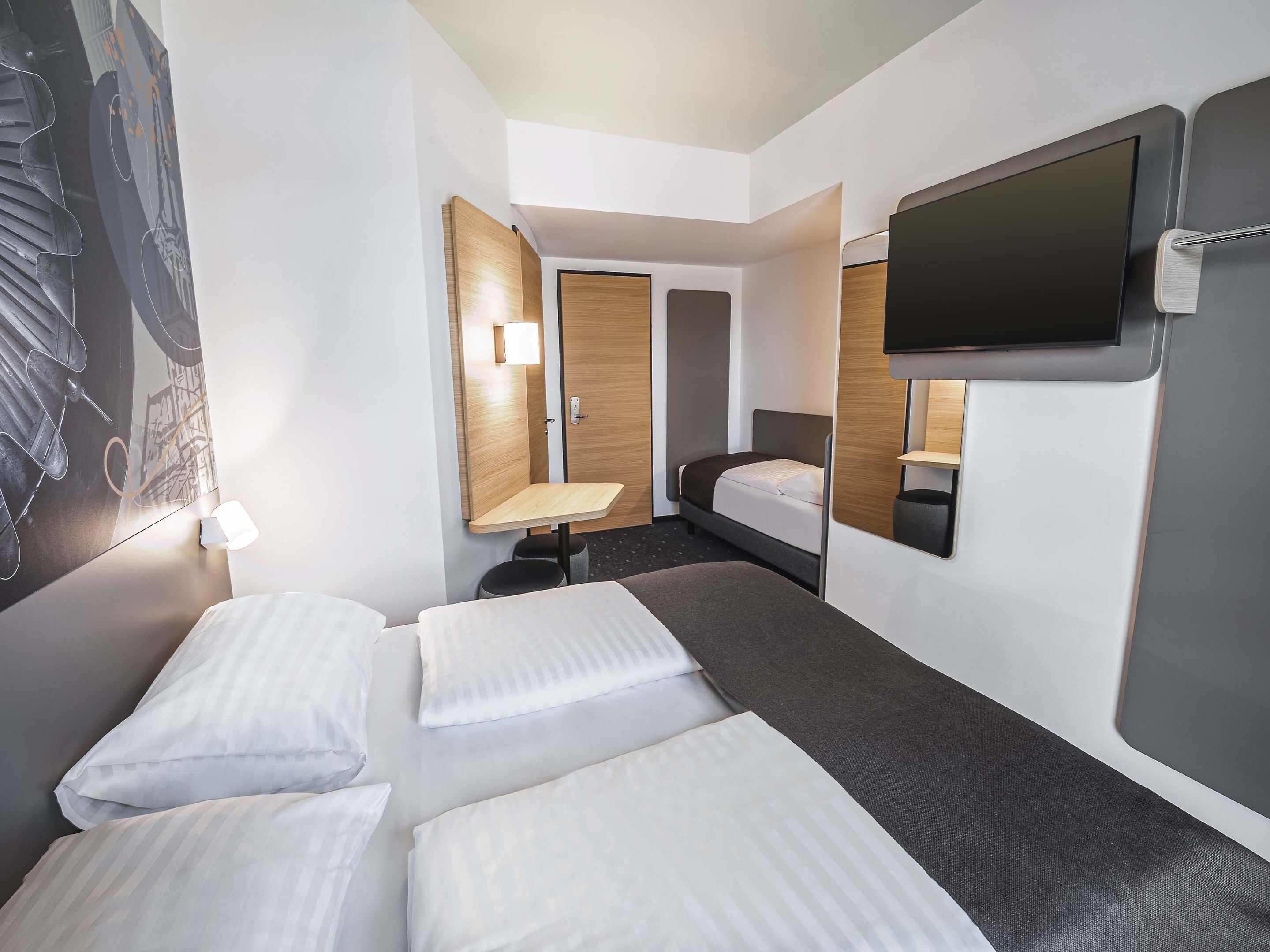 Triple Room | Desk, soundproofing, free WiFi