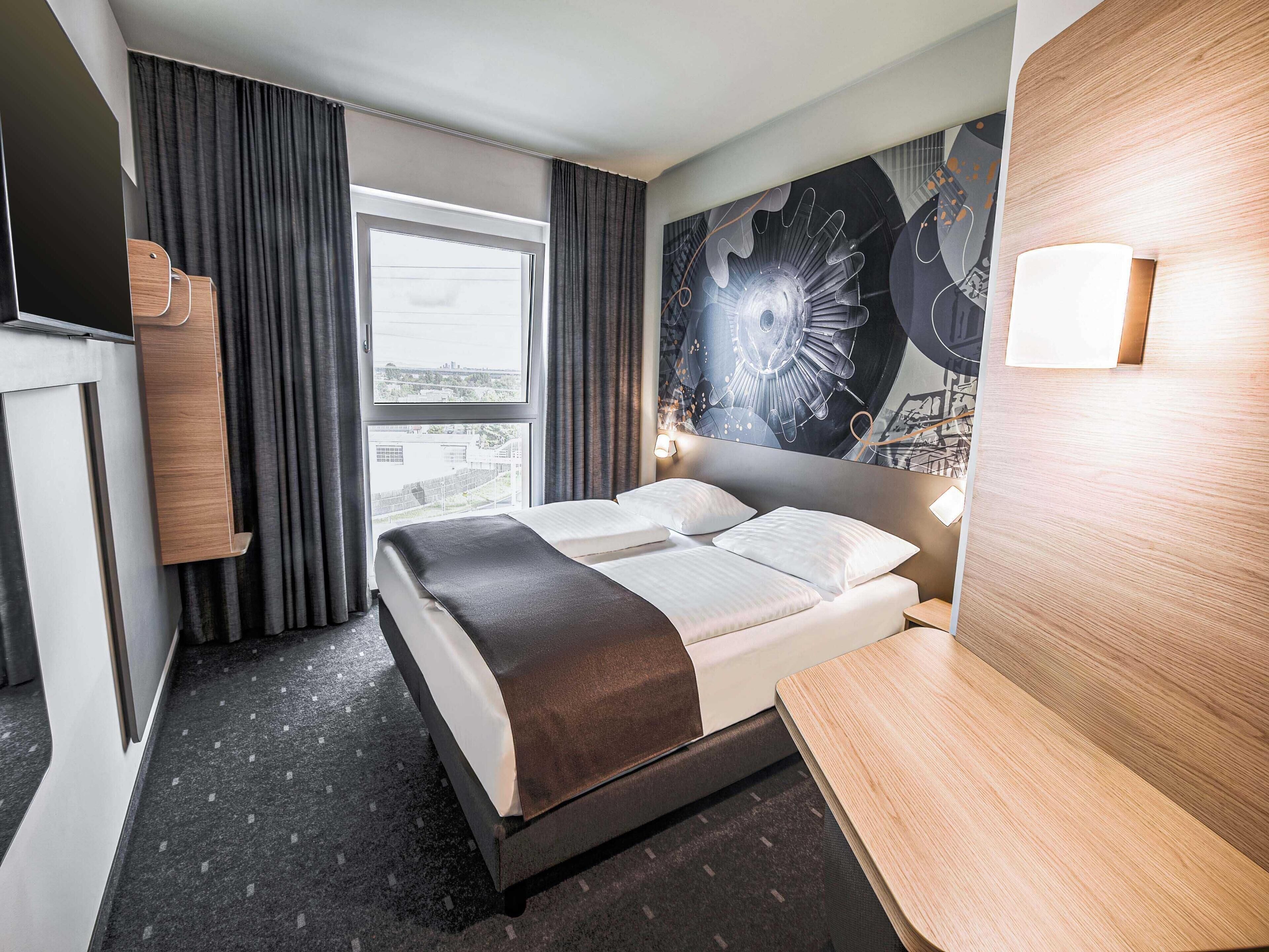 Triple Room | Desk, soundproofing, free WiFi