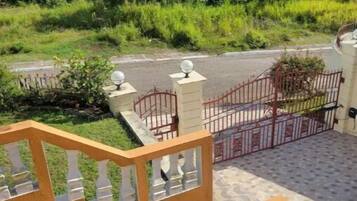 Enceinte de lâhĂ©bergement