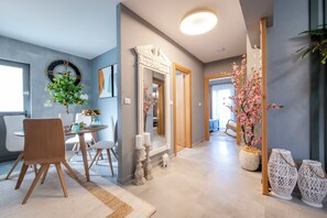 Appartement Luxe, 2 chambres | Coin séjour