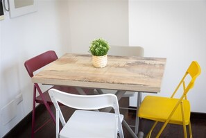 Dining - Corso View apartment (Rome)