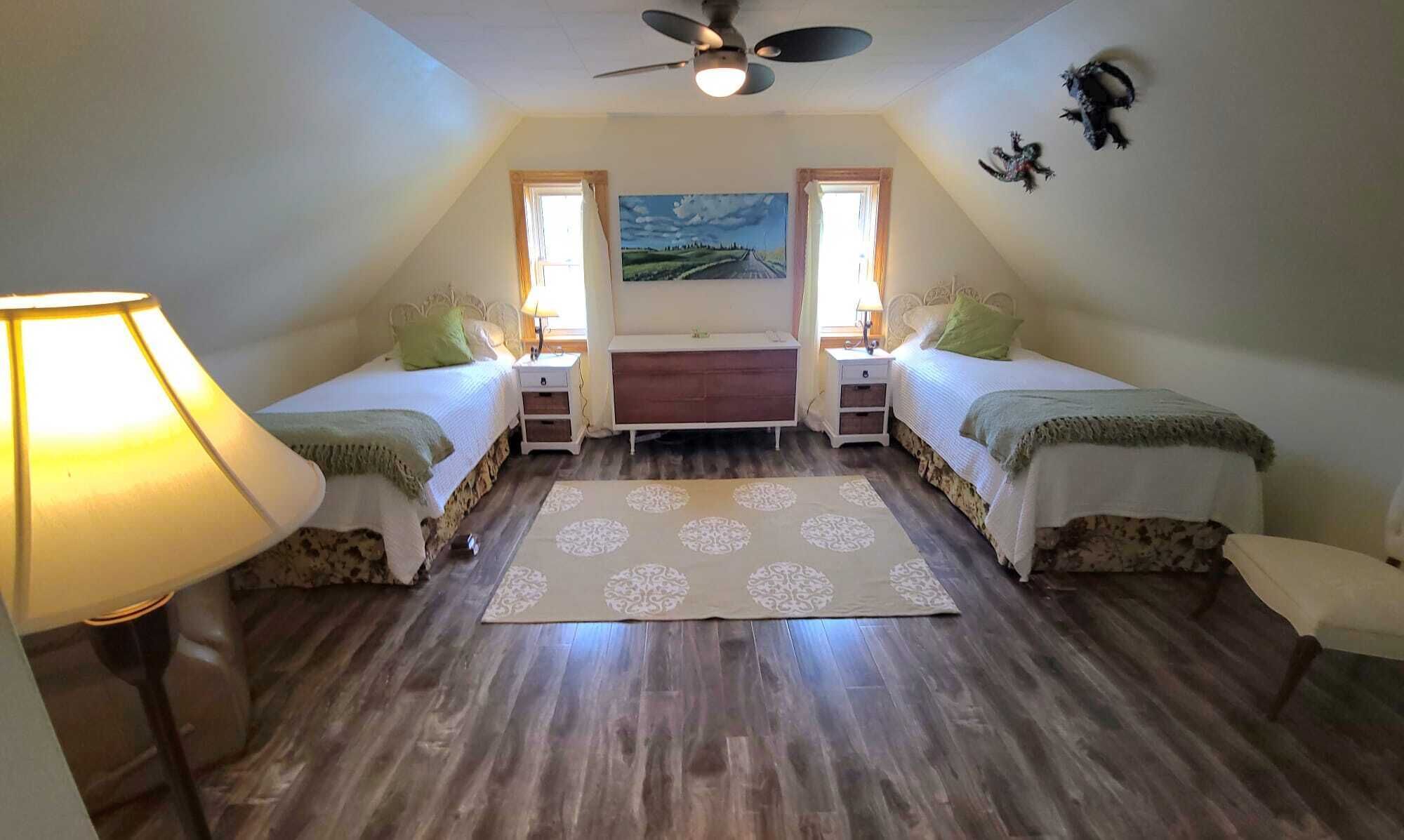 4 bedrooms, desk, iron/ironing board, travel cot