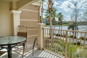 2 bedrooms - Vista Cay Luxury Lakeview 3 Bedroom Condo 3087 (Orlando)