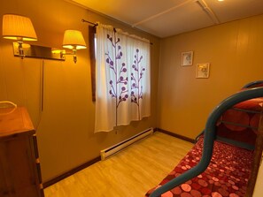 3 quartos, Wi-Fi de cortesia, roupa de cama
