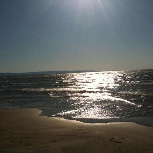 Wasaga Beach walk to main end Free Parking Free Wifi