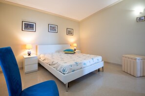 2 室のベッドルーム、WiFi、ベッドシーツ