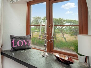 Interior - 3 bedroom accommodation in Camelford (Camelford)