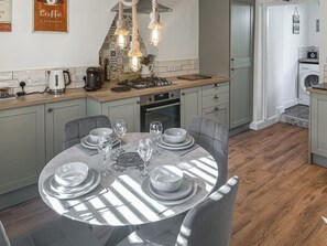 Geschirrspüler, Hochstuhl