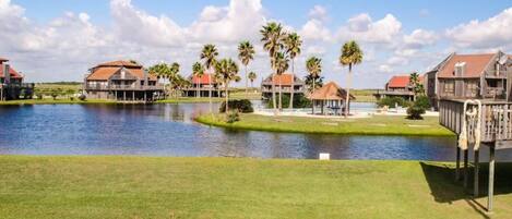 المنطقة المحيطة بالمنشأة