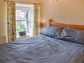 2 室のベッドルーム、WiFi (無料)、ベッドシーツ