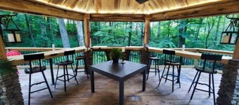 NEW! Peaceful Artist’s Retreat, Spa/Sauna