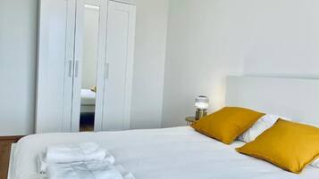 2 bedrooms, desk, free WiFi