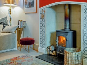 Interior - 1 bedroom accommodation in Elcombe, near Stroud (Elcombe, near Stroud)