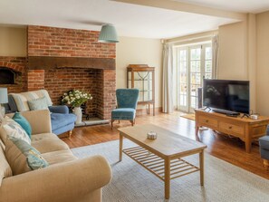 Living area - Lower Barrowfield Farm (Beaminster)