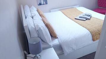 Apartment | 1 bedroom, iron/ironing board, free WiFi, bed sheets