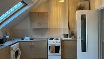 Apartment | Private kitchen | Fridge, microwave, oven, stovetop