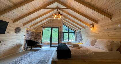 Riverside Suite & Bungalow