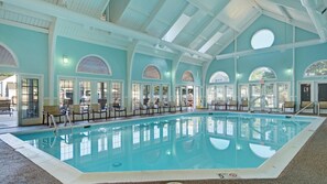 Indoor pool, outdoor pool - 2Bed/2Bath Cozy Deluxe Condo in Historic Williamsburg Kingsgate Resort!! (Williamsburg)