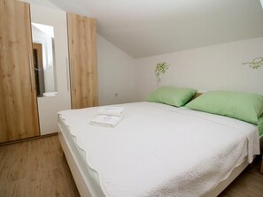 1 chambre, coffres-forts dans les chambres, Wi-Fi gratuit, draps fournis