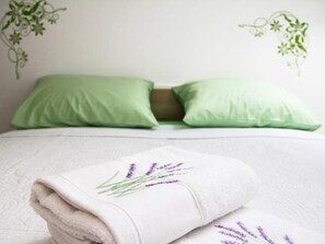 1 bedroom, in-room safe, free WiFi, bed sheets