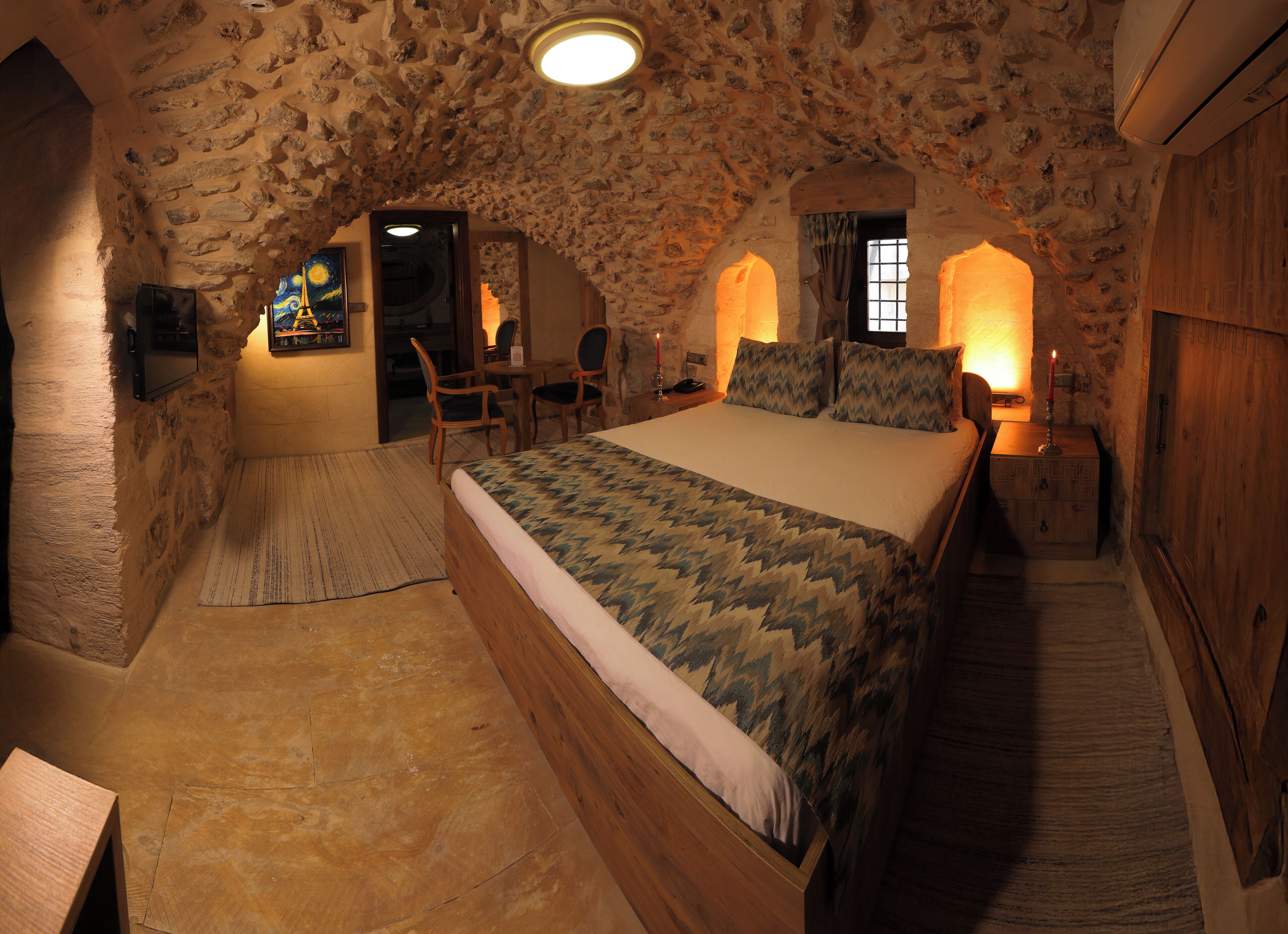 Junior Room | Free minibar, in-room safe, desk, laptop workspace