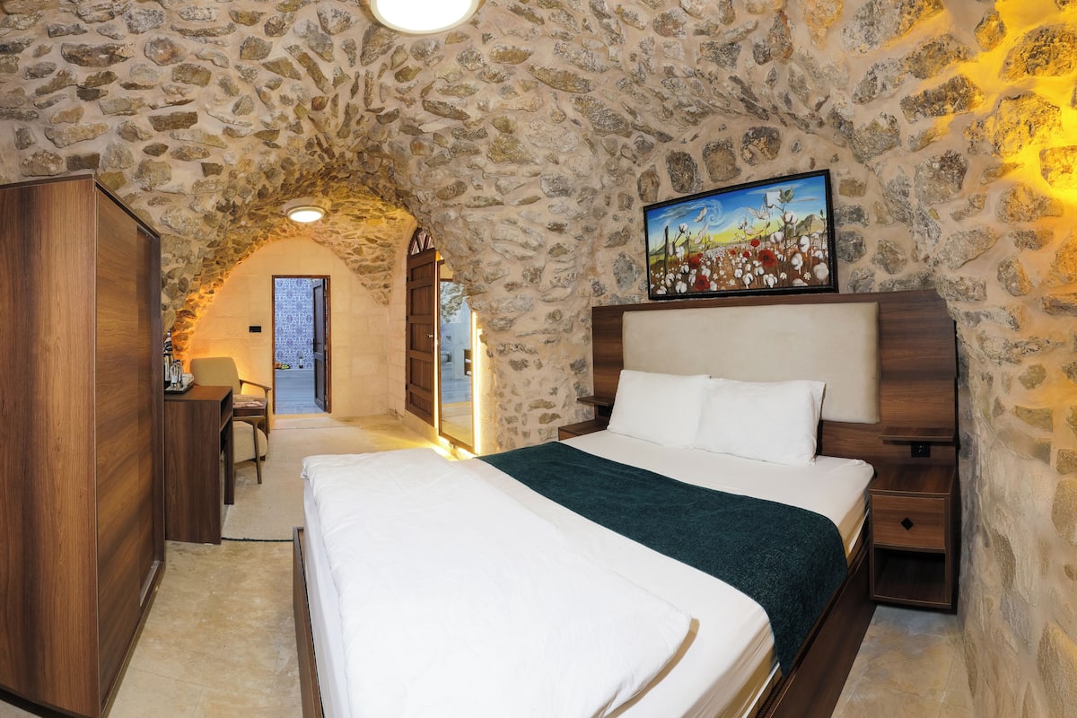 Premium Oda | 1 yatak odası, ücretsiz minibar, odada kasa, masa