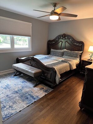 4 bedrooms, iron/ironing board, travel cot, free WiFi