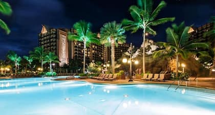 Ko Olina | Romantic Disney Retreat | Lagoon + Pool