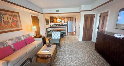 Ko Olina | Romantic Disney Retreat | Lagoon + Pool