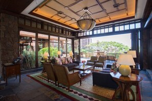 Interior - Aulani, Disney Vacation Club Villas, Ko Olina, Hawaii - Deluxe Studio - Standard View (Kapolei)